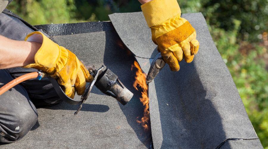 Professional gutter cleaning in Seanor, PA